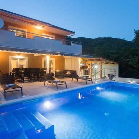 Modern Apartment With Large Pool&Sea View Kastela Exterior photo